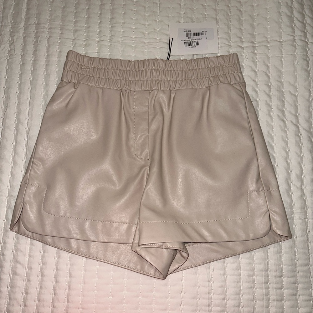 Deluc Leather Shorts🤍